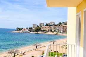 Martina - Seafront Balcony Spacious - by TGB